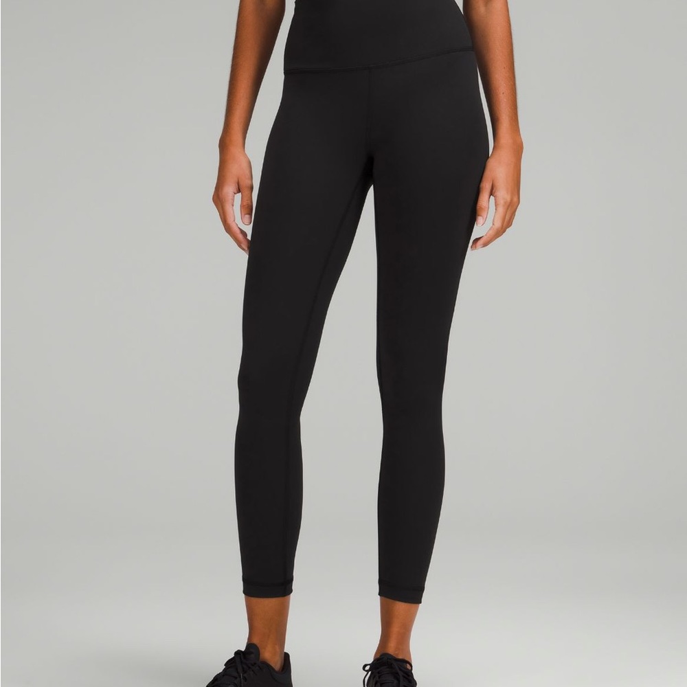 Black lululemon wunder train size 16